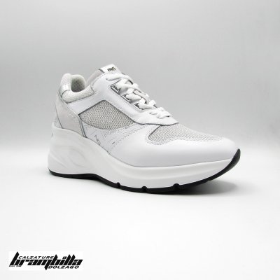 SNEAKER NG