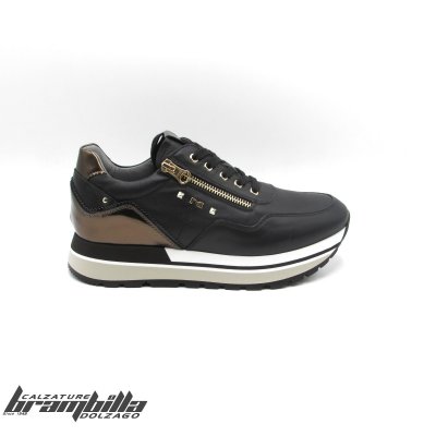 SNEAKER NG