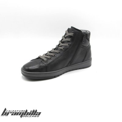 SNEAKER NG