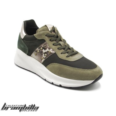SNEAKER NG