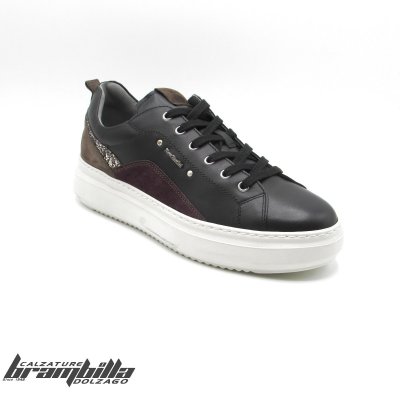 SNEAKER NG