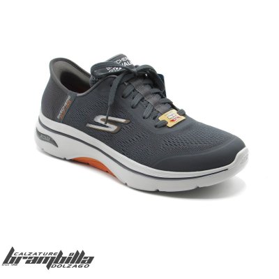 SKECHERS